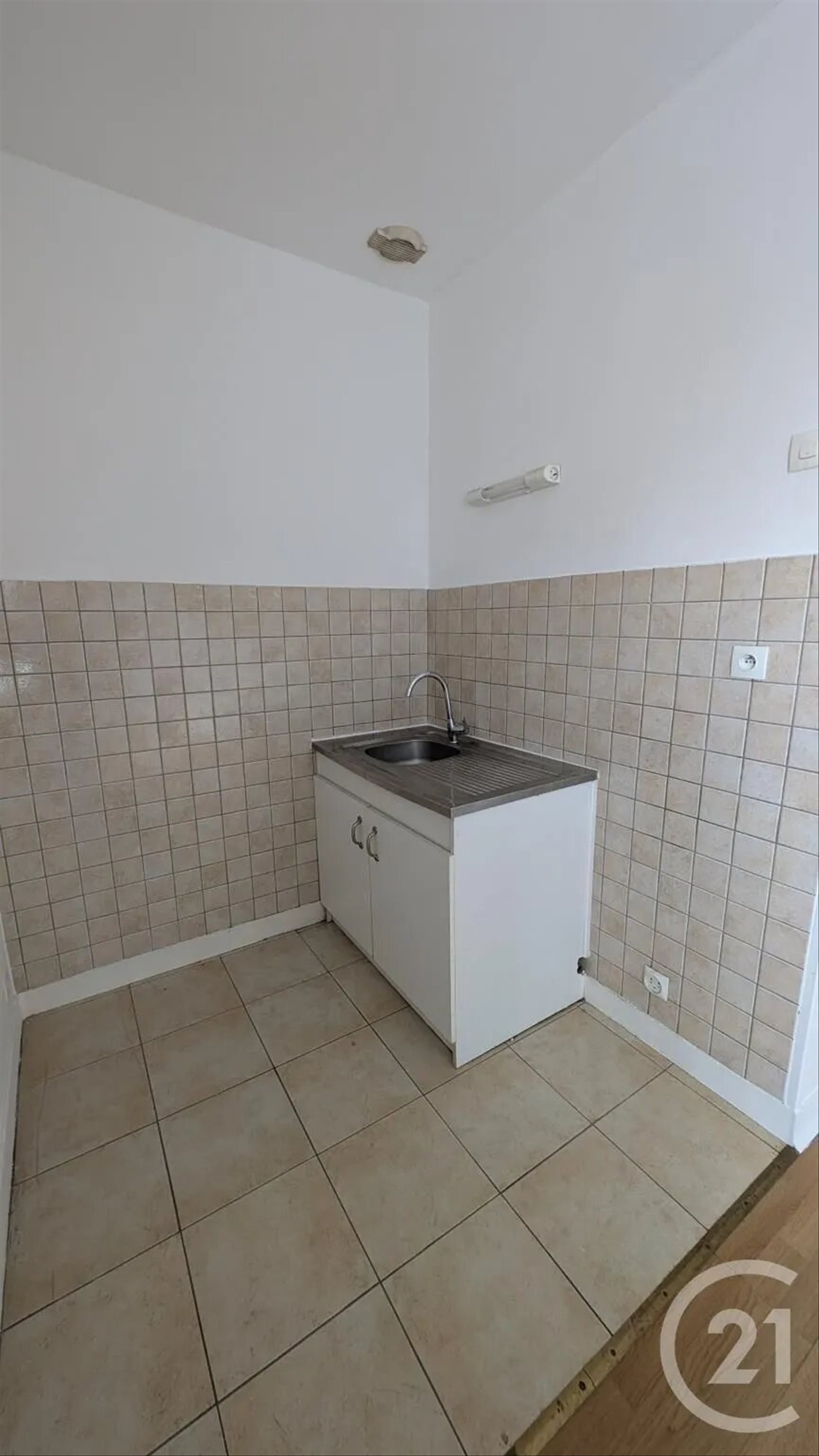 Appartement à louer, 23m², Châteaudun