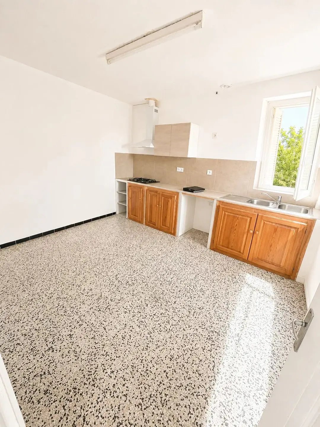 Appartement à louer, 3m², Penta-di-Casinca