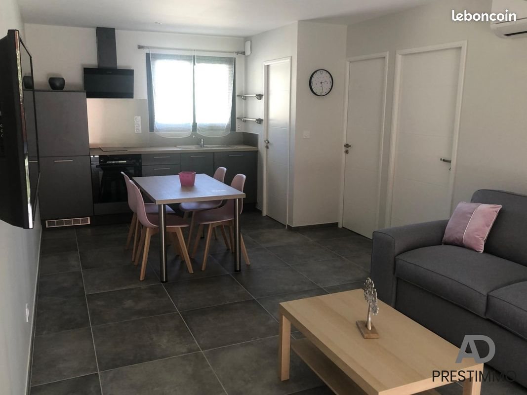 Appartement à louer, 60m², Bastia