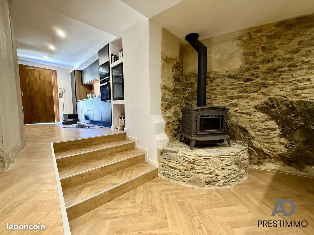 Maison à louer, 115m², Bastia