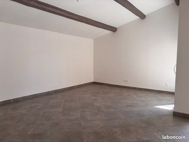 Appartement à louer, 67m², Lunel-Viel