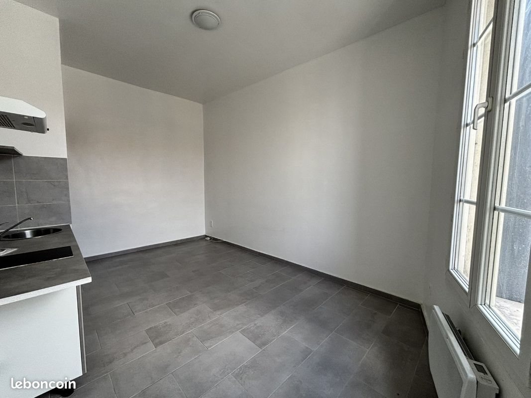 Appartement à louer, 30m², Lunel