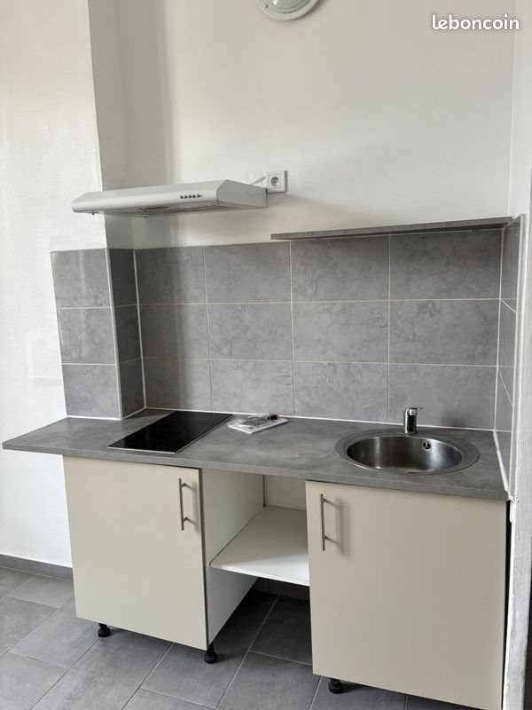 Appartement à louer, 30m², Lunel