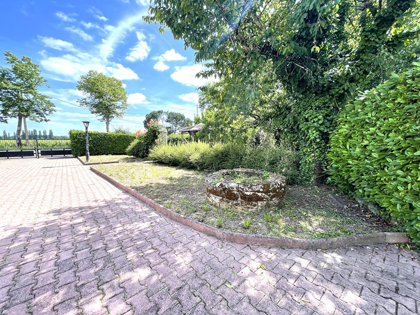 Maison à vendre, 230m², Saint-Pey-d'Armens