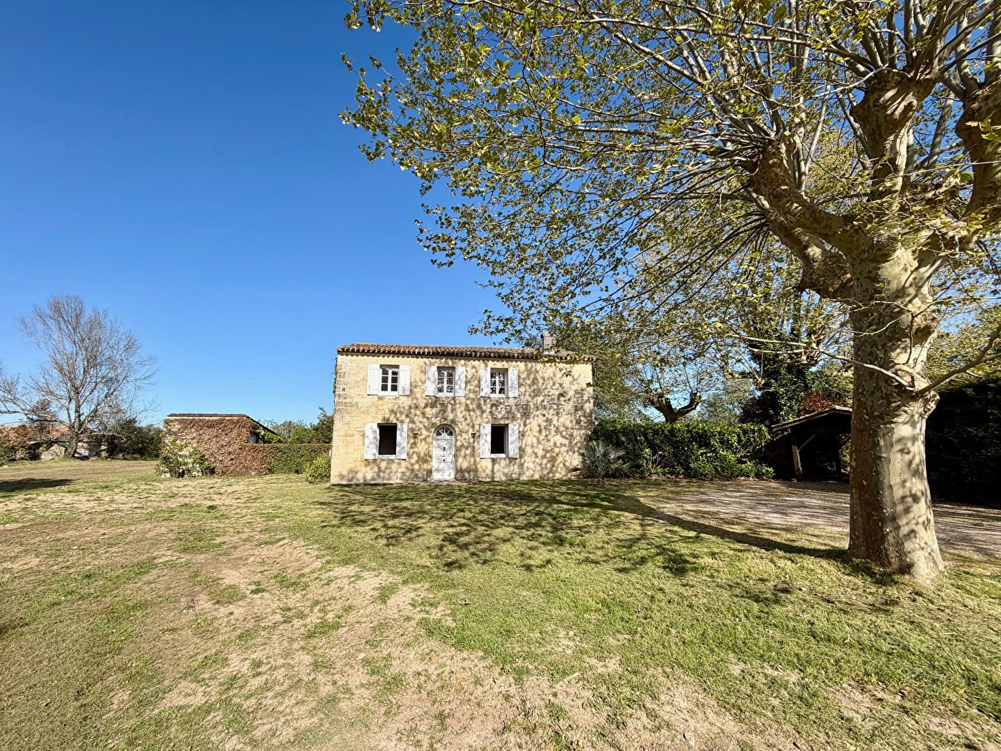 Maison à vendre, 260m², Les Artigues-de-Lussac