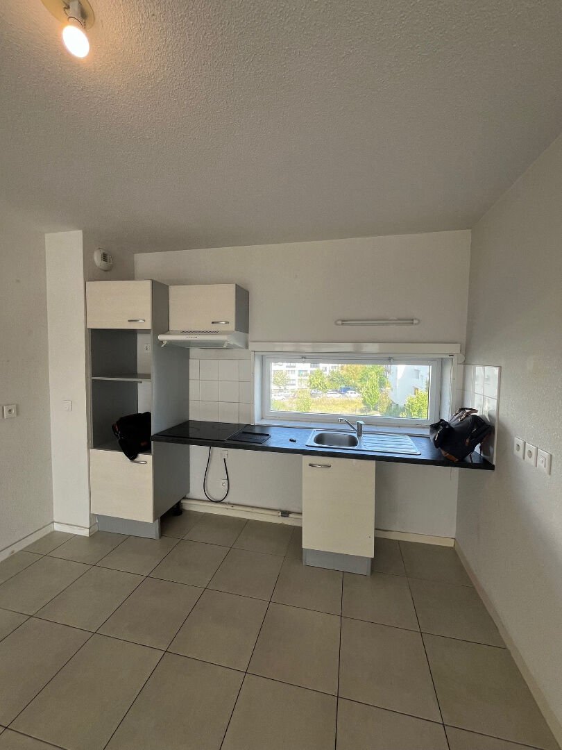 Appartement à louer, 67m², Bègles