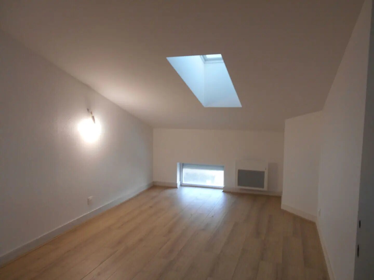 Appartement à louer, 89m², Branne