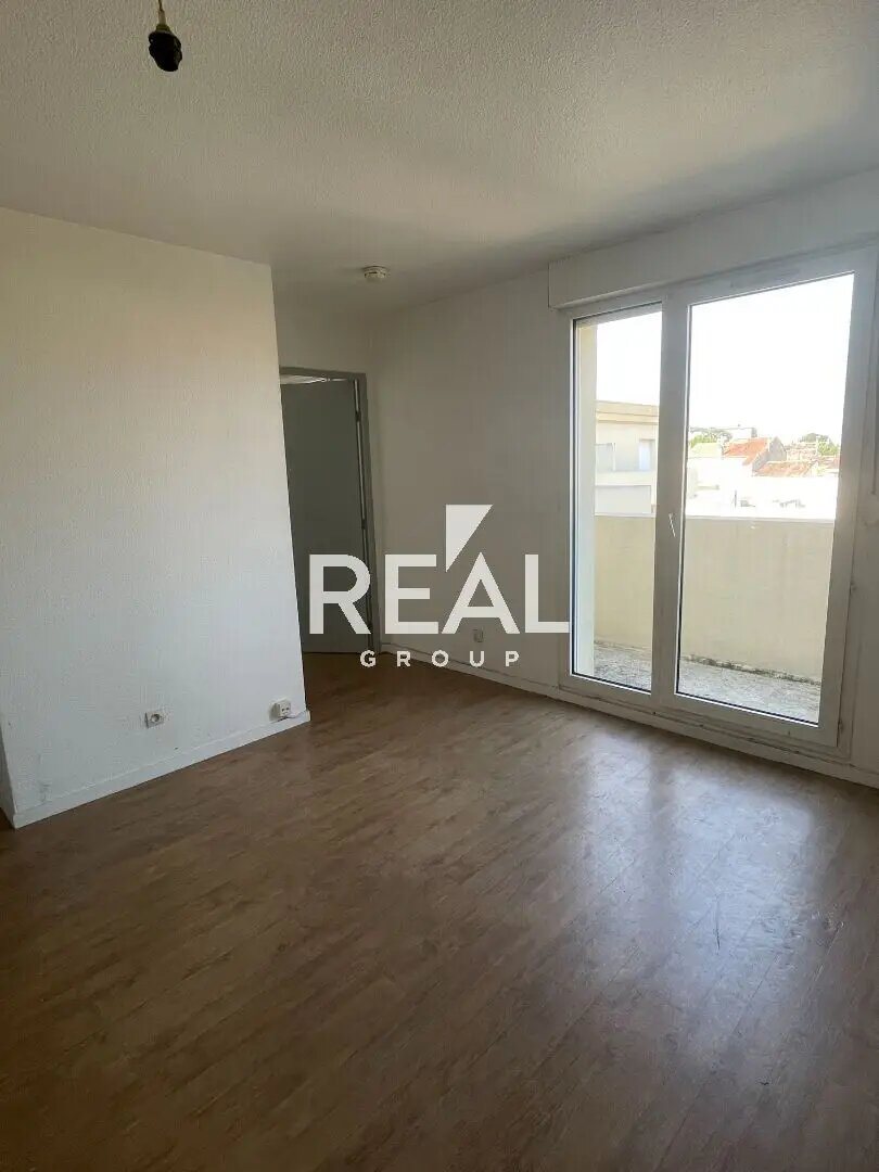 Appartement à louer, 28m², Talence