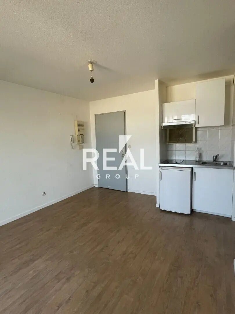 Appartement à louer, 28m², Talence