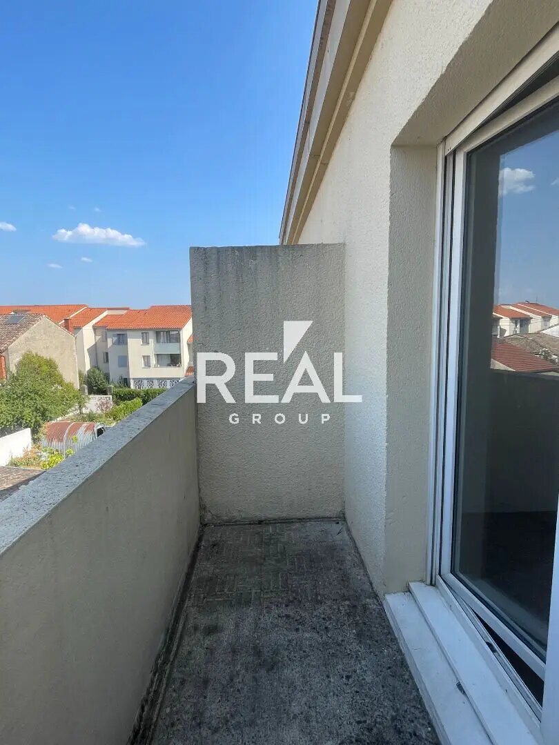 Appartement à louer, 28m², Talence