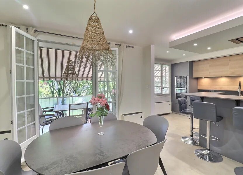 Maison à vendre, 200m², Morestel