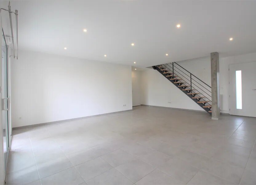 Maison à louer, 200m², Châtonnay
