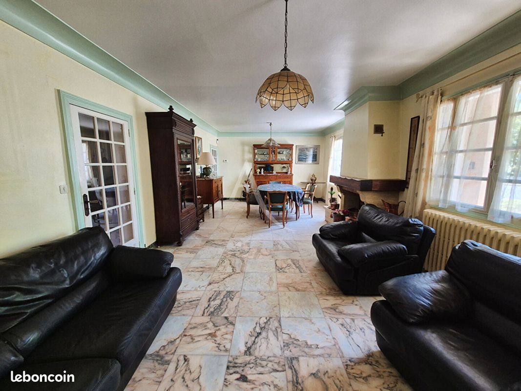 Maison à vendre, 200m², Villeneuve-de-Marsan
