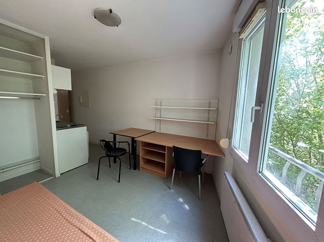 Appartement à louer, 18m², Saint-Etienne