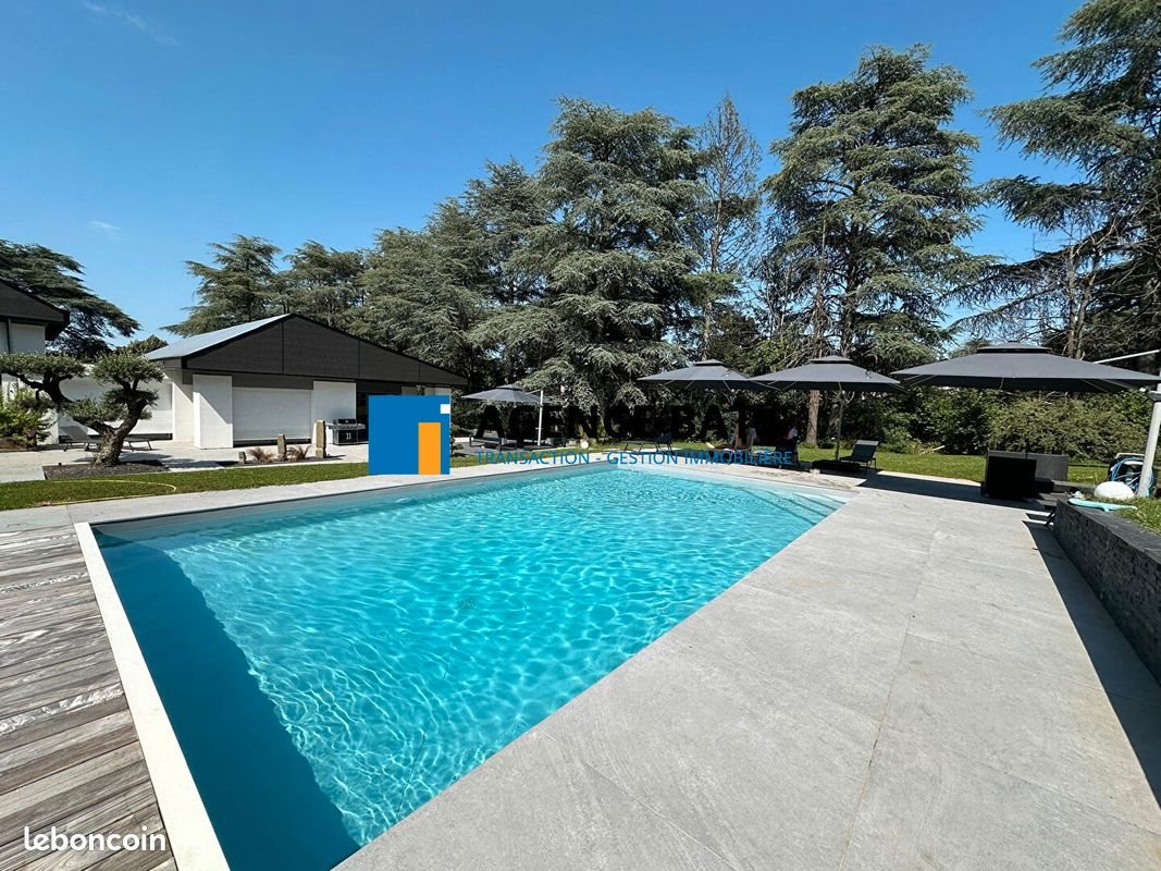 Maison à vendre, 433m², Saint-Etienne