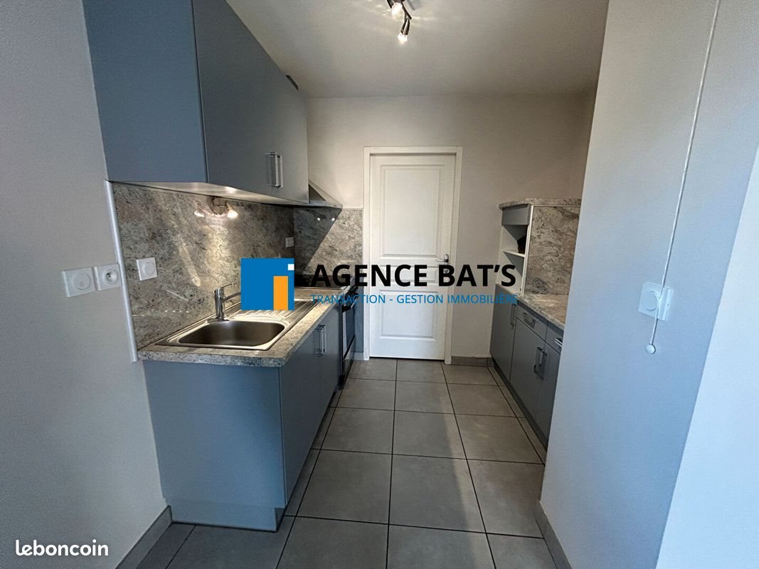 Appartement à vendre, 62m², Saint-Genest-Lerpt