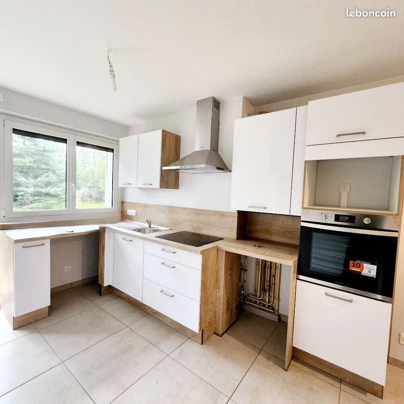 Appartement à louer, 76m², Saint-Just-Saint-Rambert