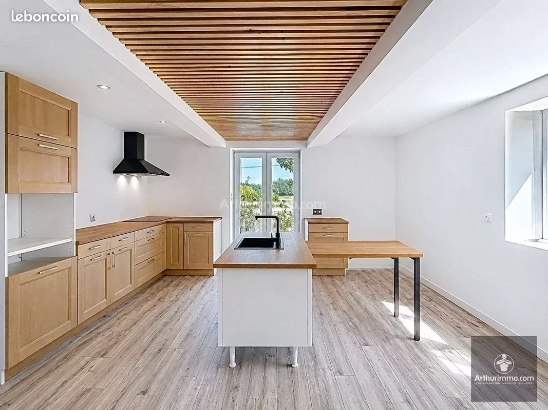 Maison à louer, 120m², Briennon