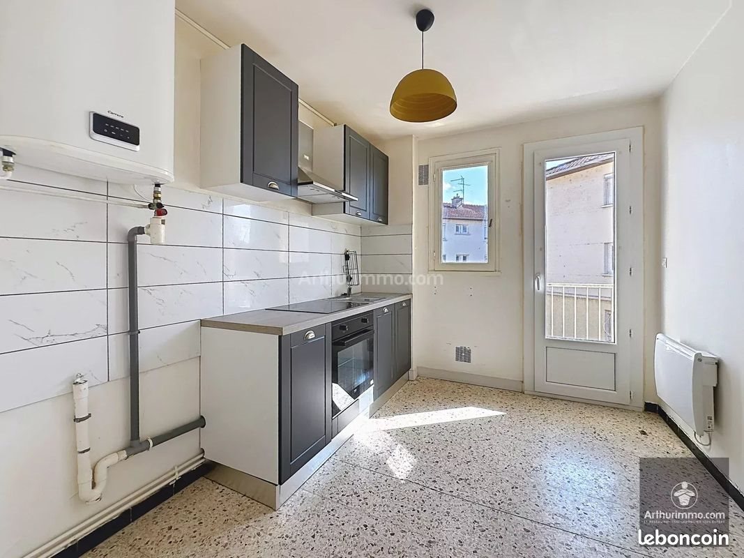 Appartement à vendre, 720m², Roanne