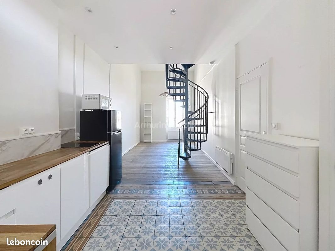 Appartement à louer, 25m², Roanne