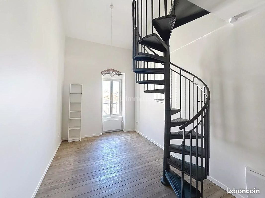 Appartement à louer, 25m², Roanne