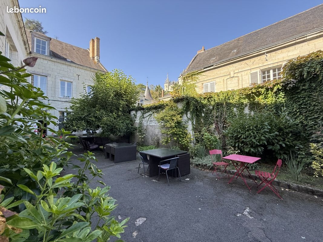 Appartement à louer, 327m², Saumur