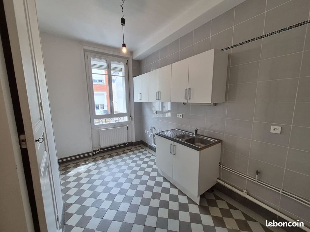 Appartement à louer, 86m², Reims