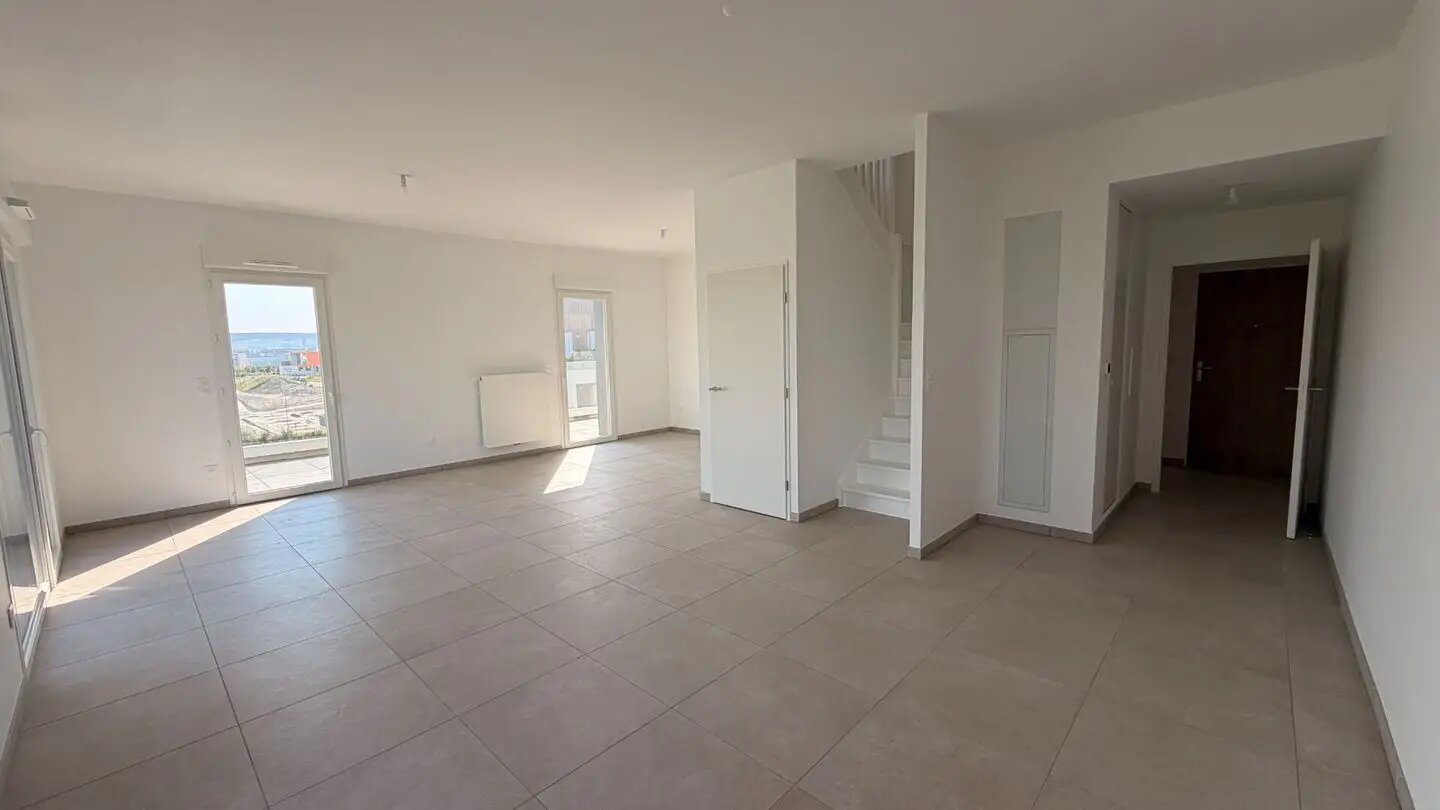 Appartement à louer, 117m², Bezannes