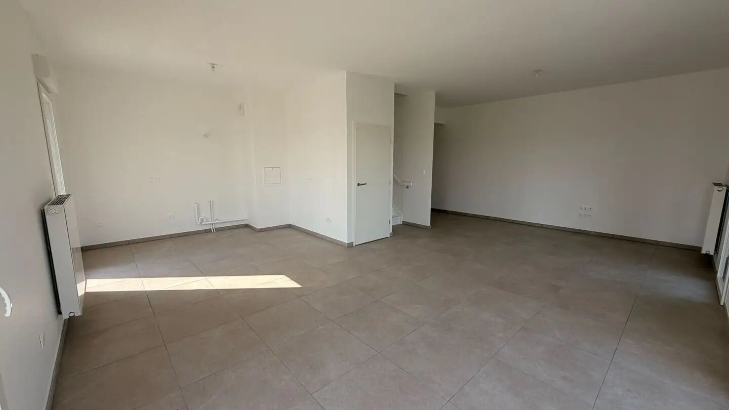 Appartement à louer, 117m², Bezannes