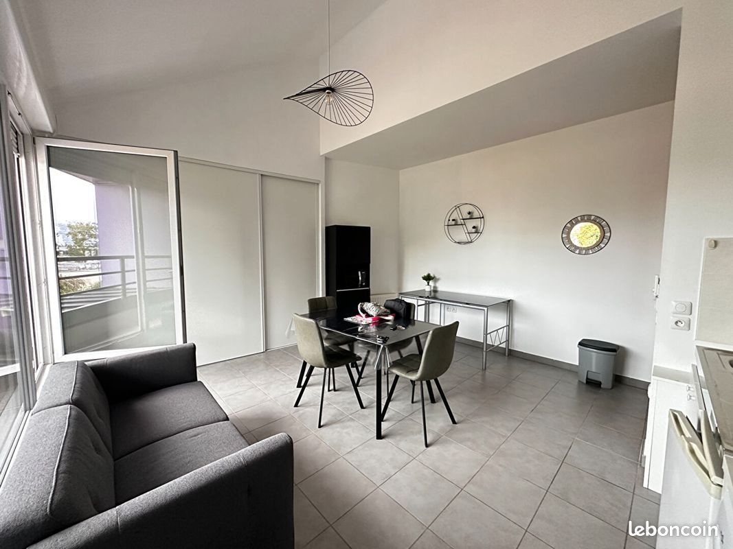 Appartement à louer, 34m², Reims
