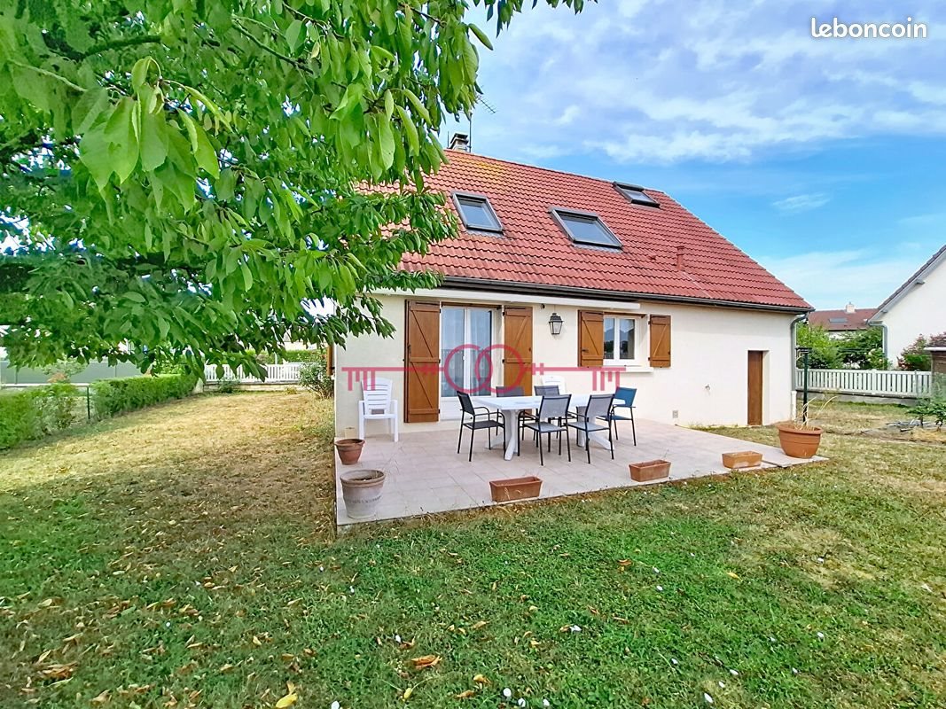 Maison à vendre, 114m², Sarry