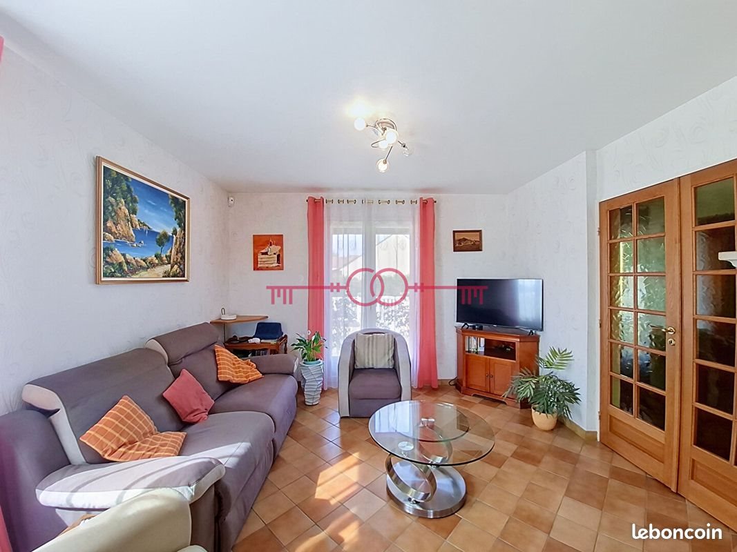 Maison à vendre, 114m², Sarry