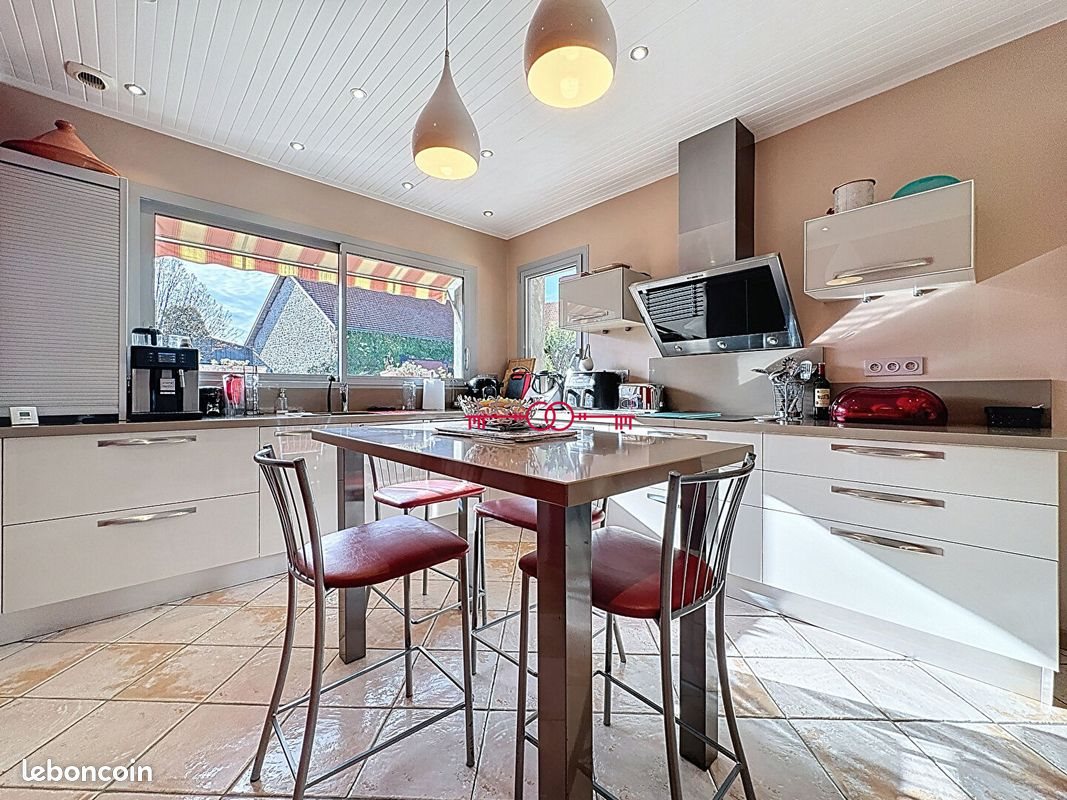 Maison à vendre, 194m², Lavannes