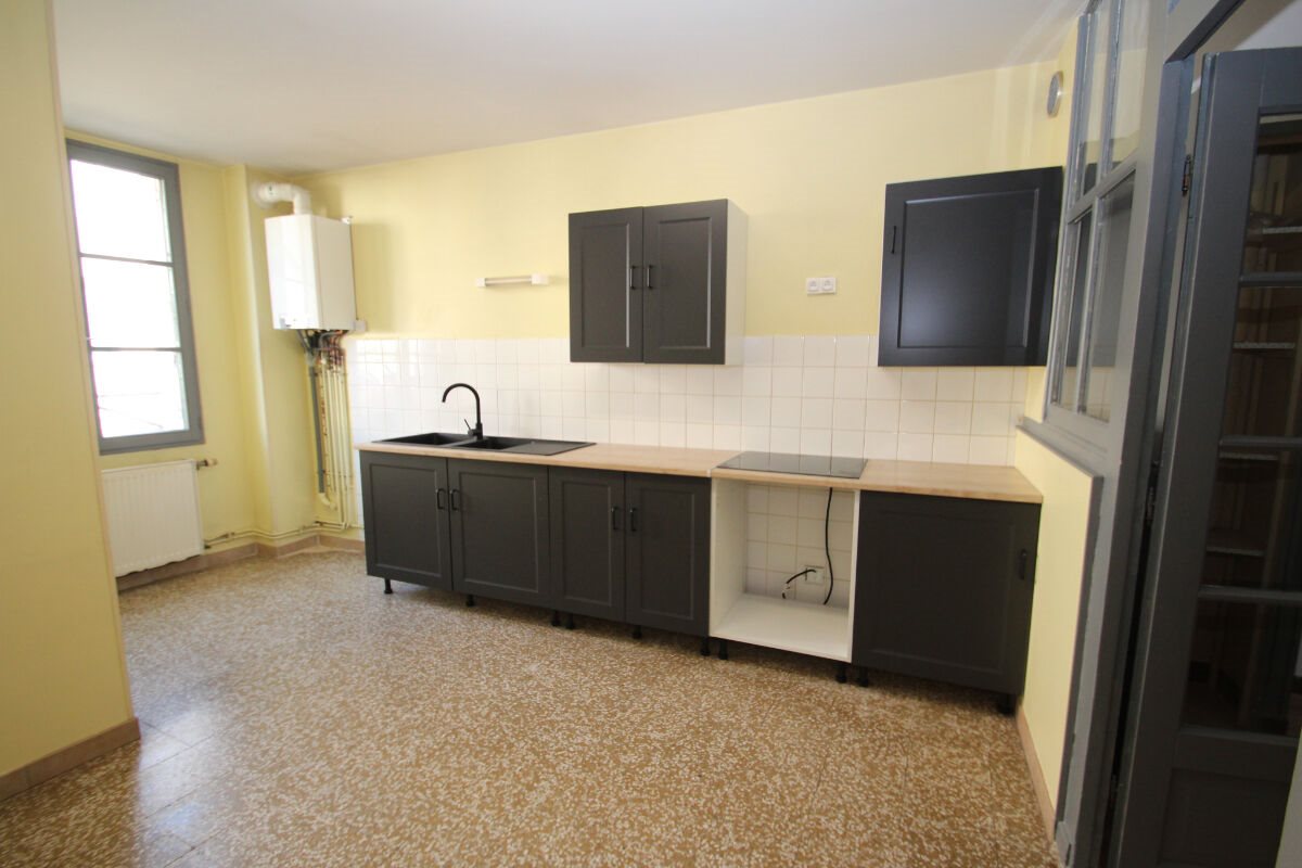 Appartement à louer, 64m², Decize