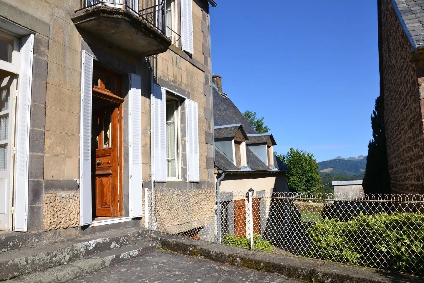 Maison à vendre, 160m², Saint-Sauves-d'Auvergne