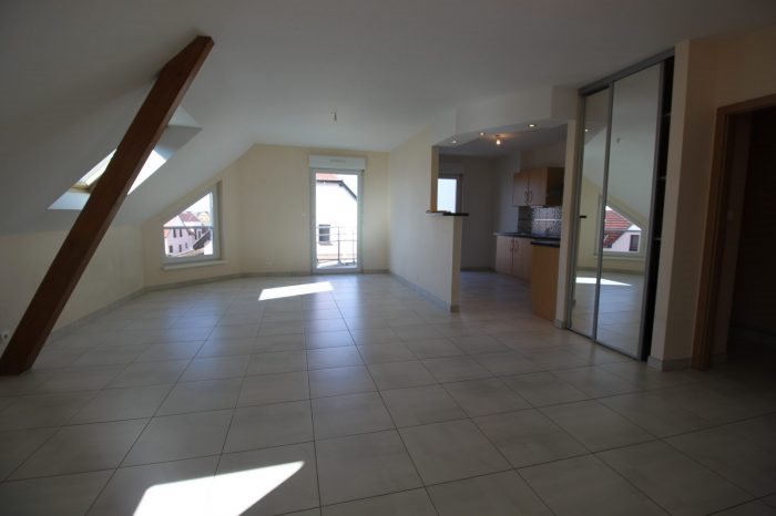 Appartement à louer, 76m², Breuschwickersheim