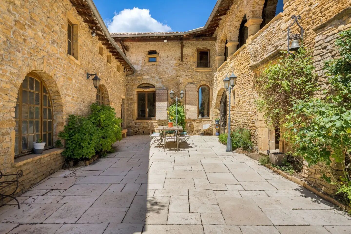 Maison à vendre, 431m², Ville-sur-Jarnioux