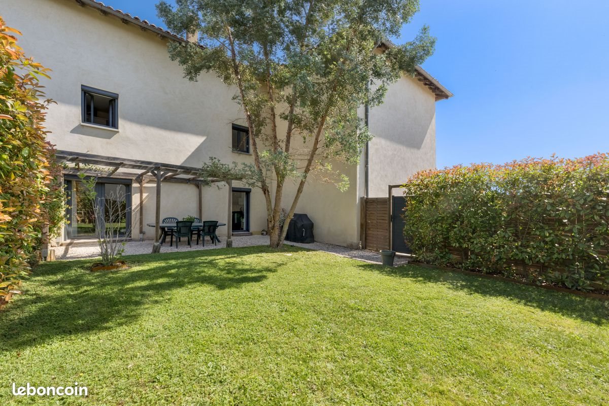 Maison à vendre, 121m², Arnas