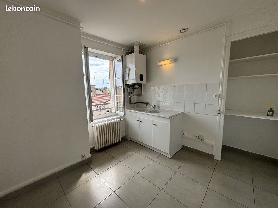 Appartement à louer, 49m², Belleville