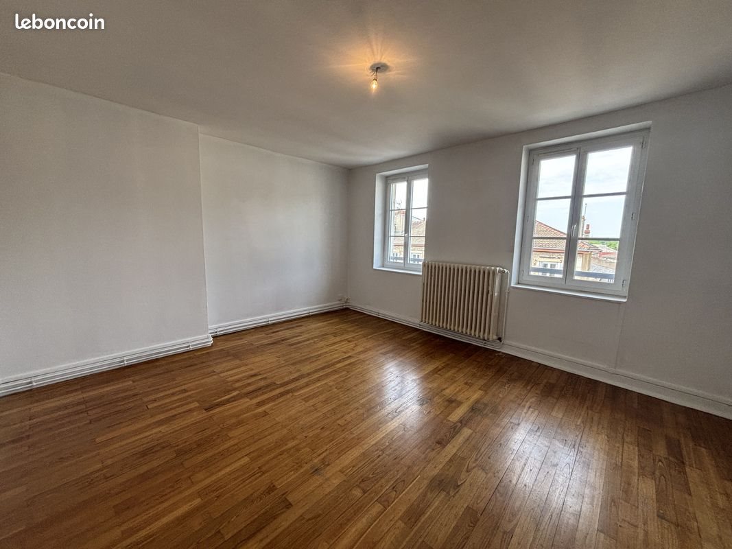 Appartement à louer, 49m², Belleville