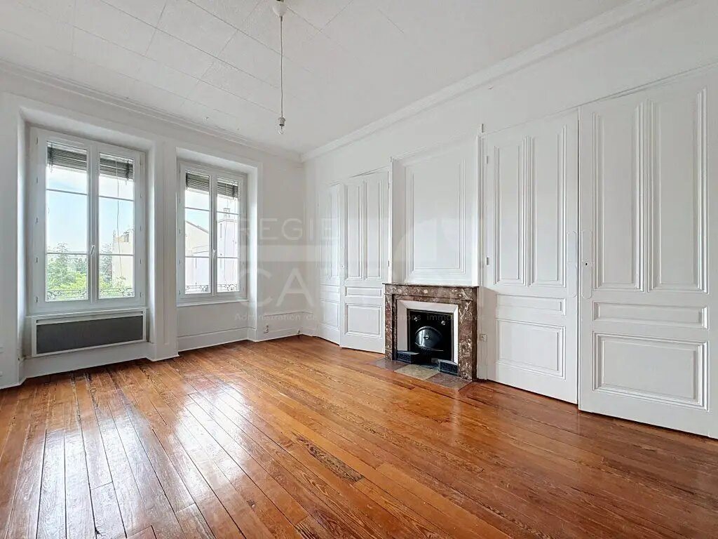 Appartement à louer, 121m², Lyon 8ème