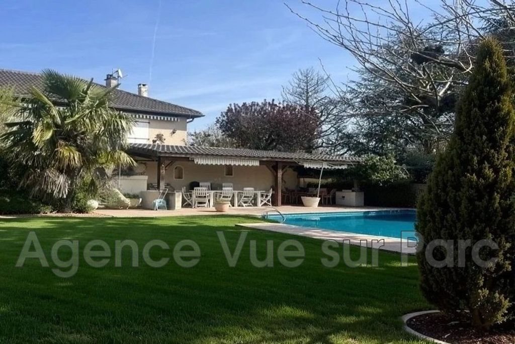 Maison à vendre, 194m², Sainte-Consorce