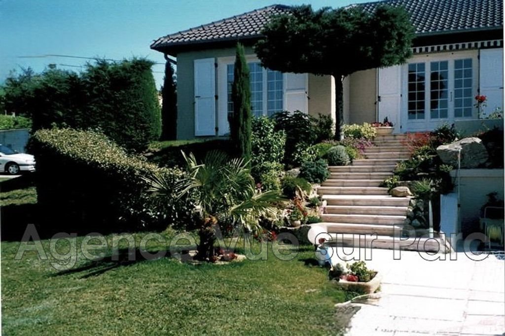 Maison à vendre, 194m², Sainte-Consorce