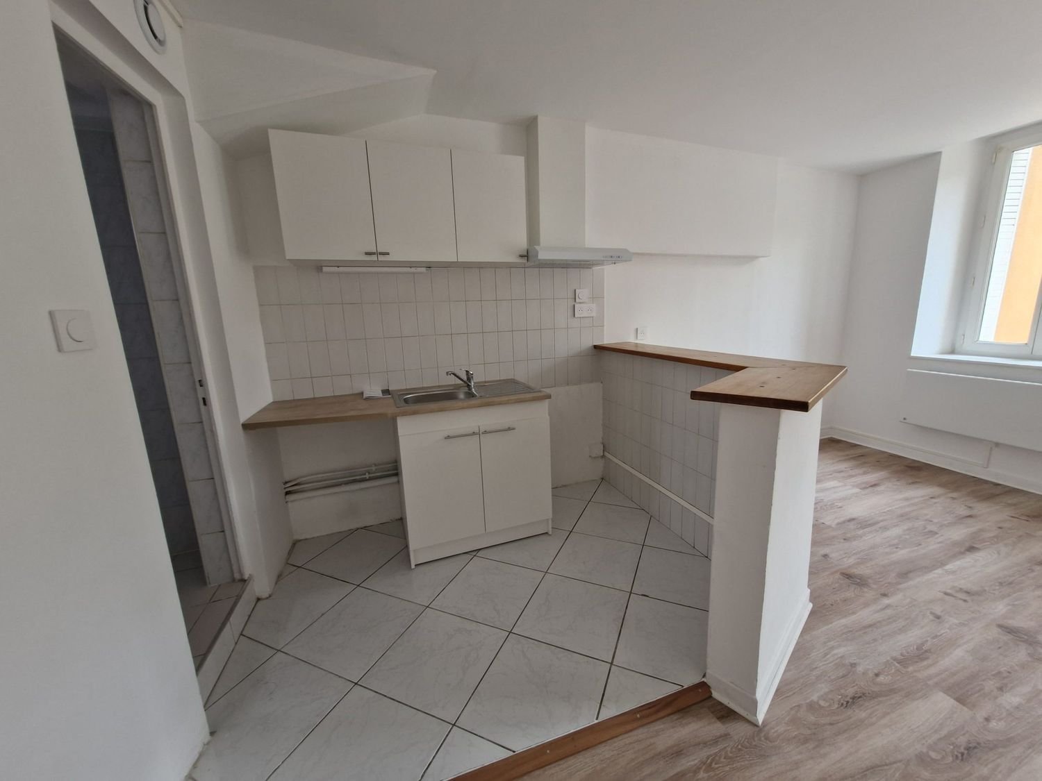 Appartement à louer, 25m², Condrieu