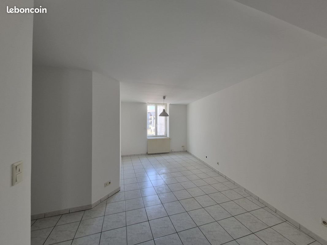 Appartement à louer, 65m², Condrieu