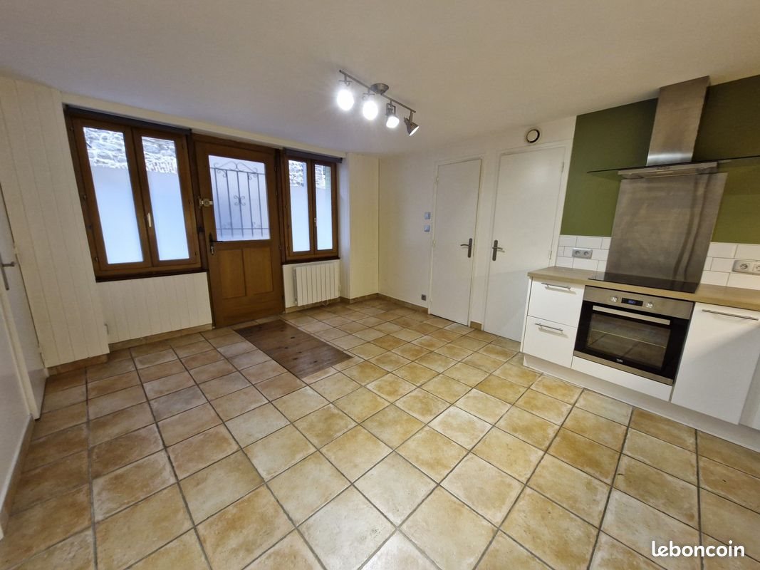 Maison à louer, 70m², Condrieu