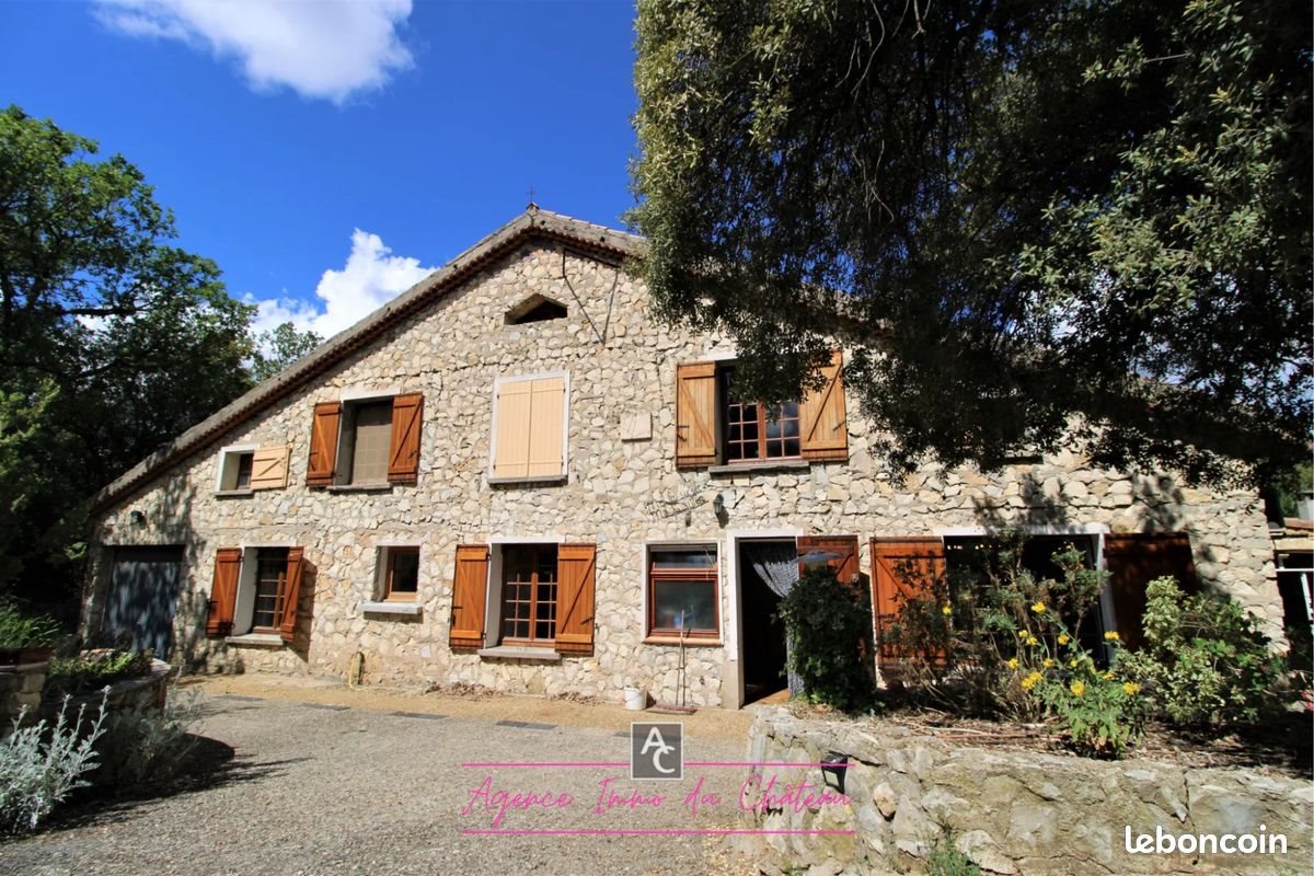 Maison à vendre, 190m², La Roquebrussanne
