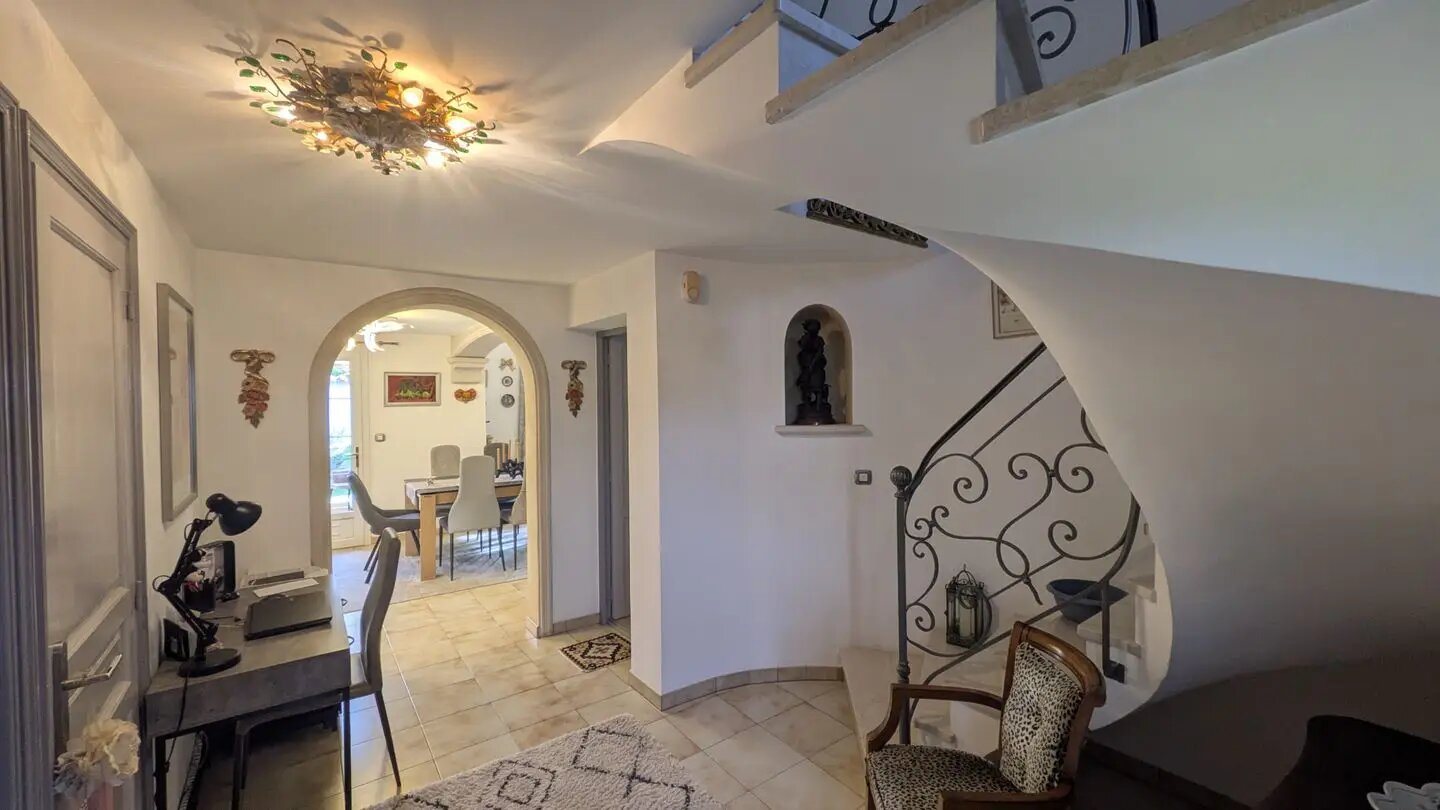 Maison à vendre, 135m², Fréjus
