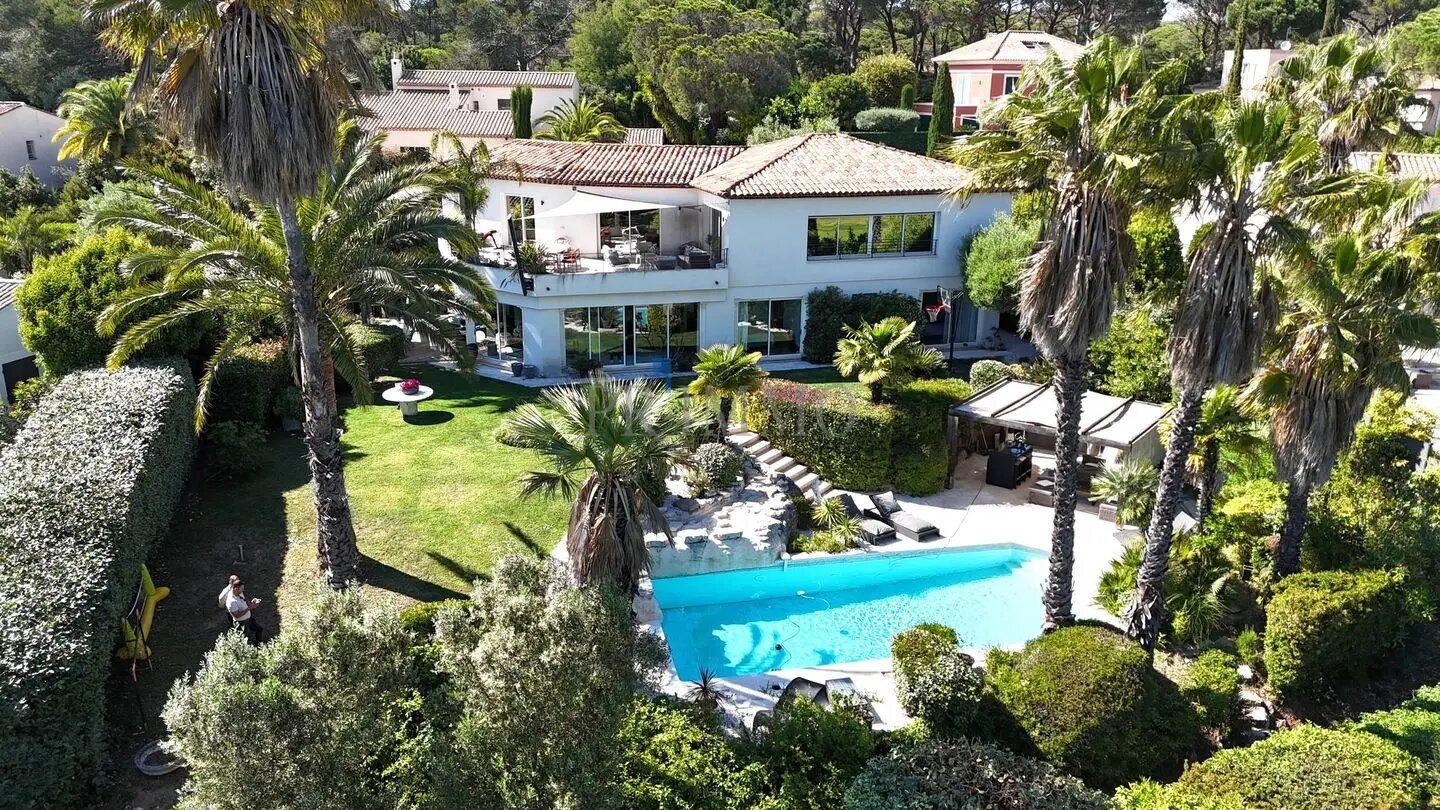 Maison à vendre, 305m², Saint-Raphaël
