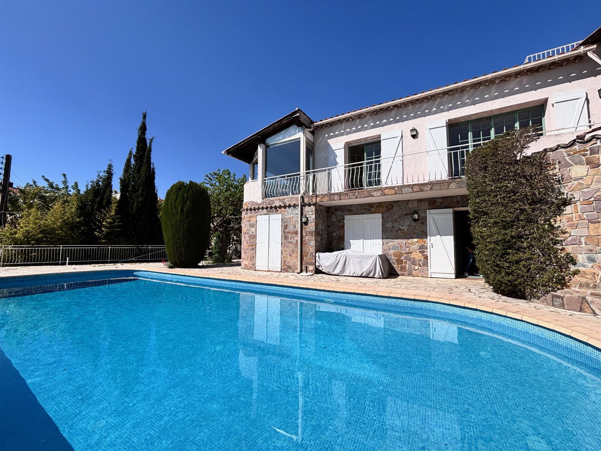 Maison à vendre, 210m², Saint-Raphaël